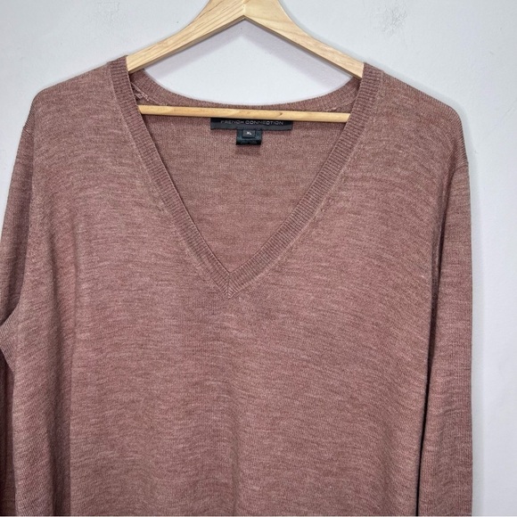 French Connection Tan Vneck Long Sleeve Lightweight Sweater Size XL - Picture 2 of 6